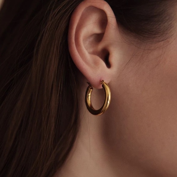 NWT STERLING SILVER small HOOP EARRINGS - Picture 4 of 4